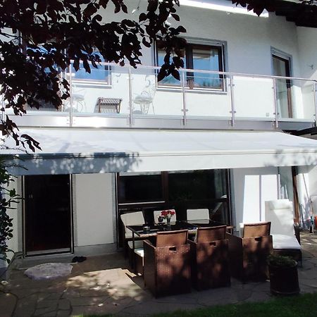 Elegant-Terraced-House-With-Bikes-Near-The-Lake-Children-At-Least-6-A-Old Starnberg Dış mekan fotoğraf